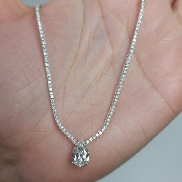 14Kt Gold 4.11 Ct 17-inch Lab Grown Teardrop Diamond Tennis Necklace - Picture 4 of 6